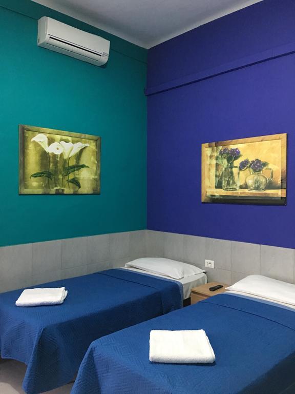 Cama en habitación compartida mixta de 4 camas